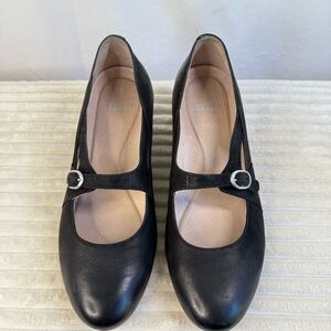Black Leather Mary Jane Shoes